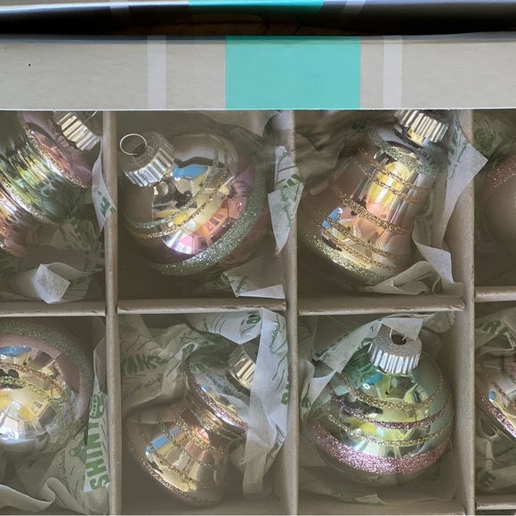 NIB Set of 36 Shiny Brite Pink/green silver Pastel Ornaments New 3 boxes of 12 - Picture 3 of 7